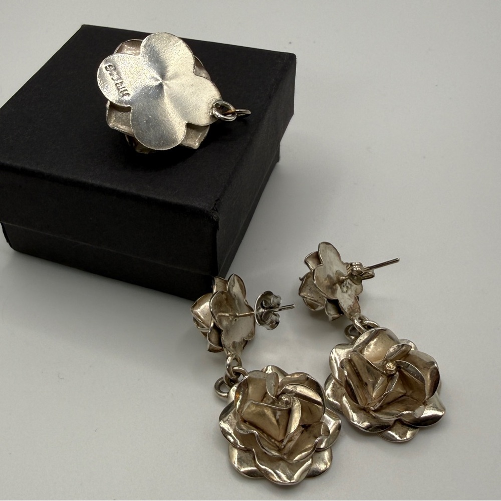 VTG Mexican Sterling Silver Rose Dangling Earrings and Pendant. - Picture 5 of 14